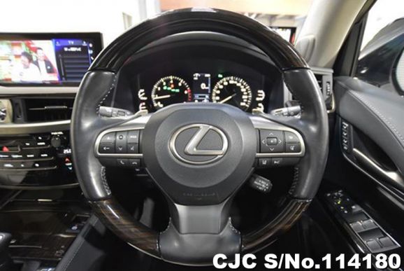 Lexus LX 570 in White for Sale Image 12
