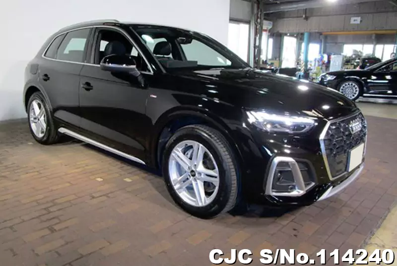 Audi / Q5 2022