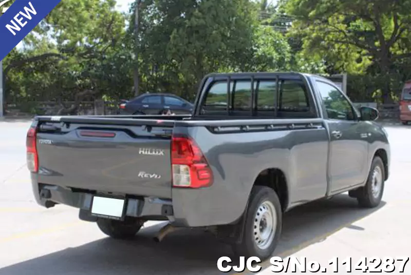 Toyota Hilux in Gray for Sale Image 2