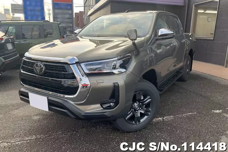 Toyota / Hilux 2023