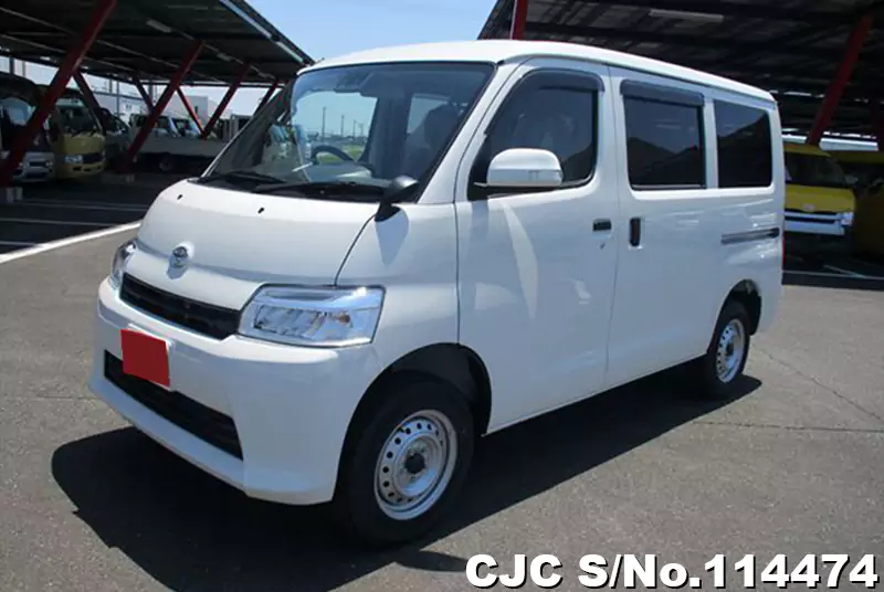 Toyota / Townace / Noah 2023