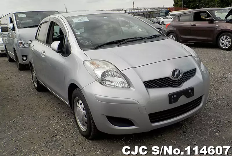 Toyota / Vitz 2008