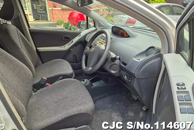 Toyota Vitz in Silver for Sale Image 10