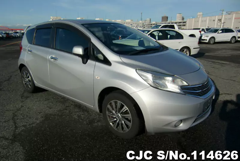 Nissan / Note 2013