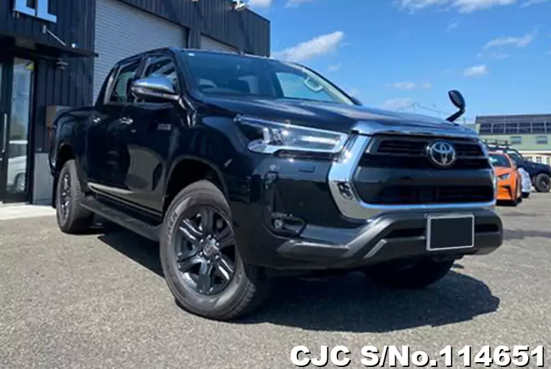 Toyota / Hilux 2023