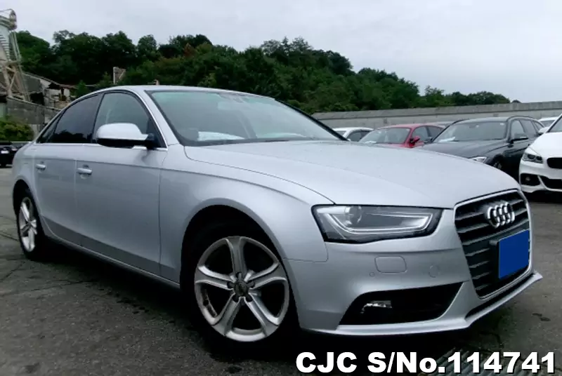 Audi / A4 2014