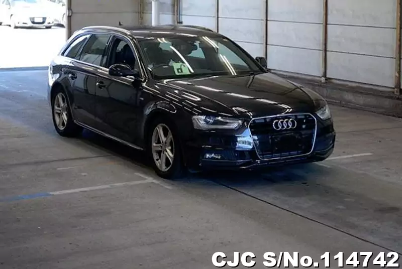 Audi / A4 2014