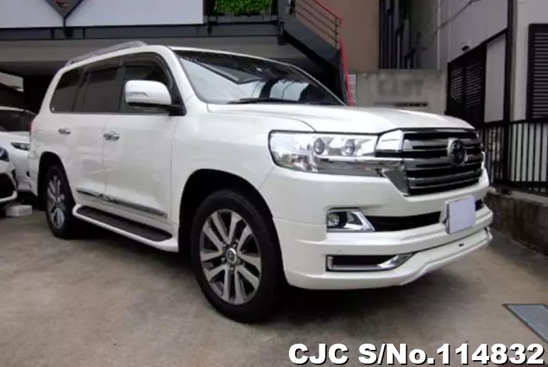 Toyota / Land Cruiser 2019