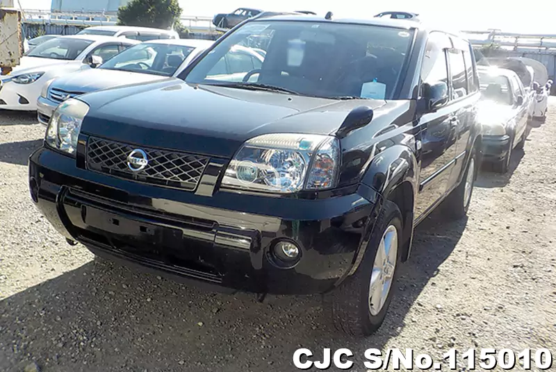 Nissan X-Trail in Black for Sale Image 3