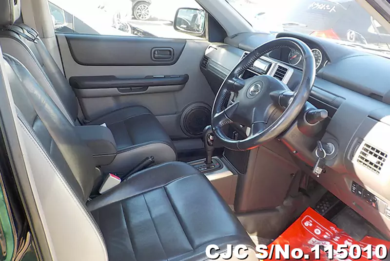 Nissan X-Trail in Black for Sale Image 6