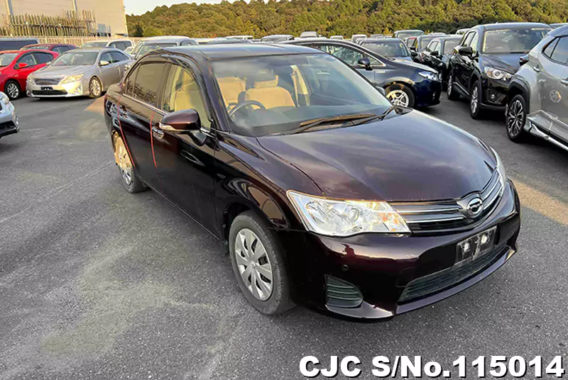 Toyota / Corolla Axio 2014