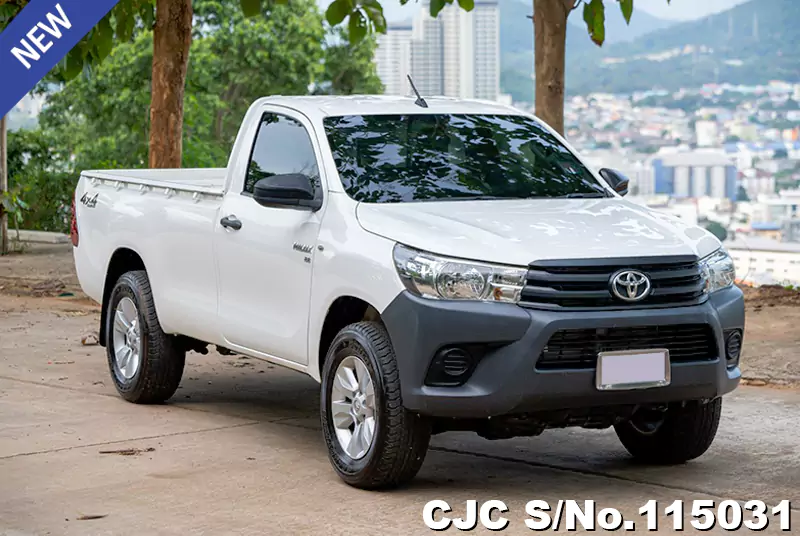 Toyota Hilux in White for Sale Image 0