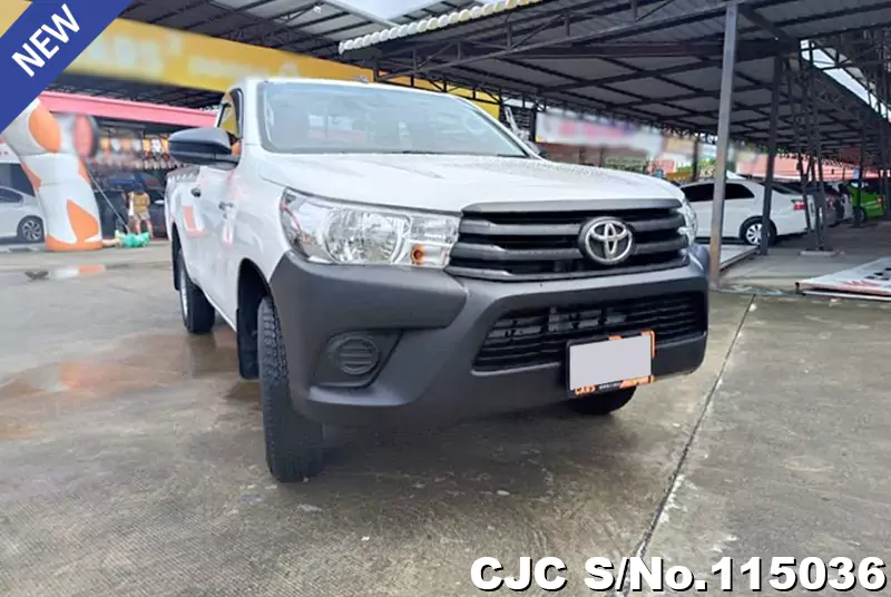 Toyota Hilux in White for Sale Image 0