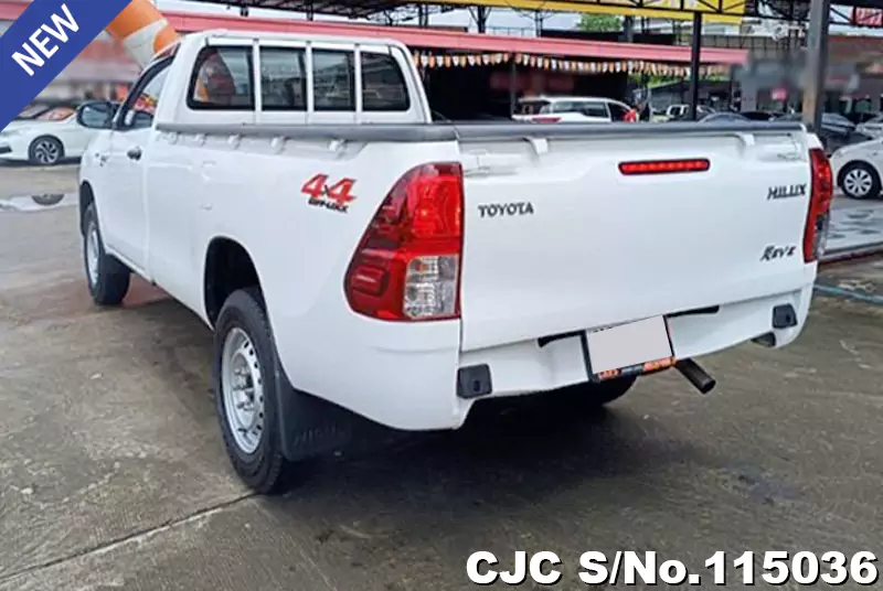 Toyota Hilux in White for Sale Image 1