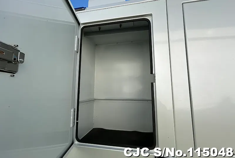 2012 Nissan / UD Stock No. 115048