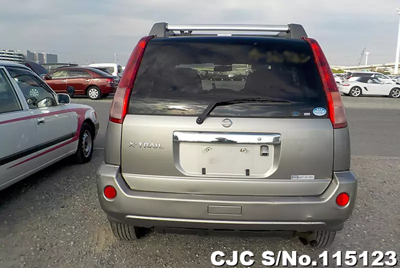 Nissan X-Trail in Gray for Sale Image 5