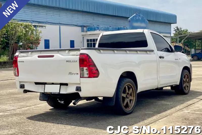 Toyota Hilux in White for Sale Image 1