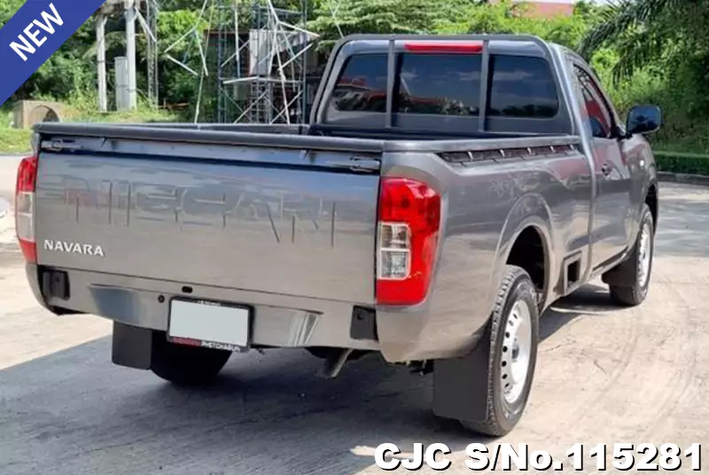 Nissan Navara in Gray for Sale Image 1