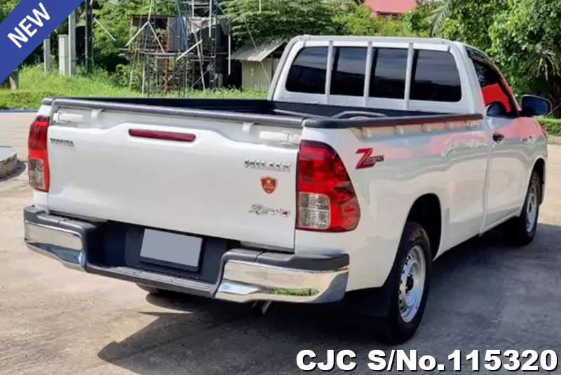 Toyota Hilux in White for Sale Image 1