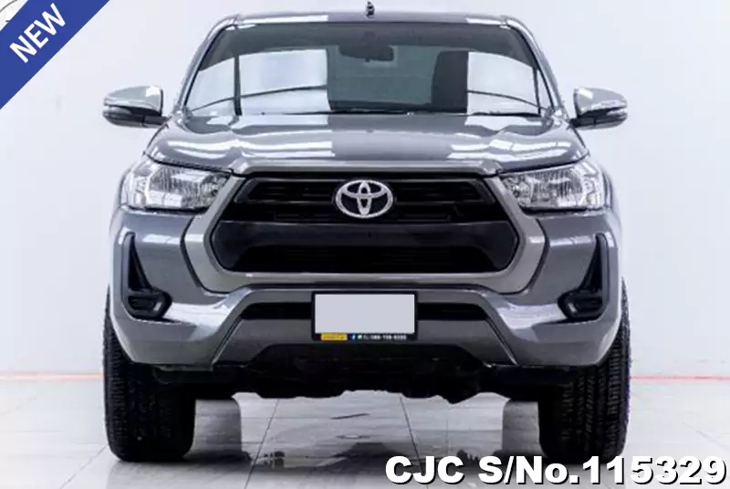 Toyota Hilux in Gray for Sale Image 2