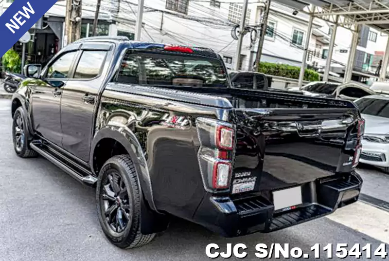 Isuzu D-Max in Black for Sale Image 1
