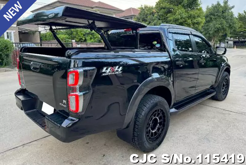Isuzu D-Max in Black for Sale Image 2