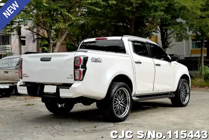 Isuzu D-Max in White for Sale Image 2