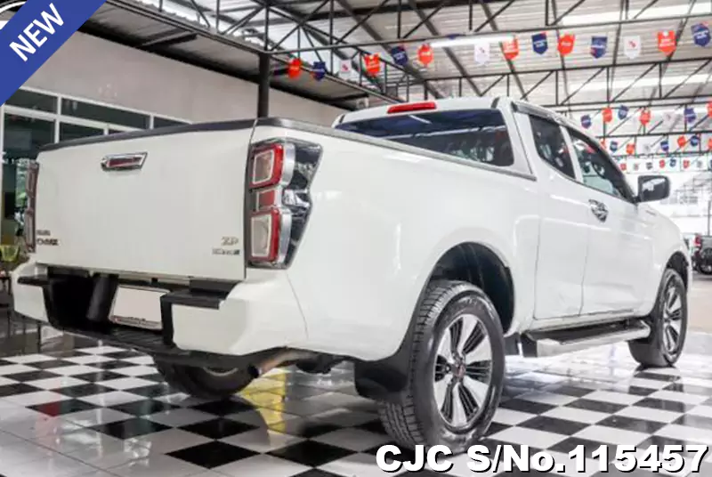 Isuzu D-Max in White for Sale Image 2