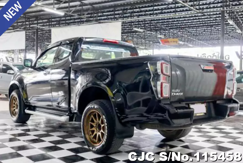 Isuzu D-Max in Black for Sale Image 1