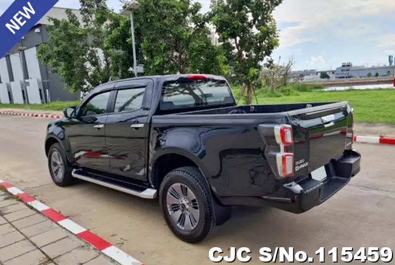 Isuzu D-Max in Black for Sale Image 1