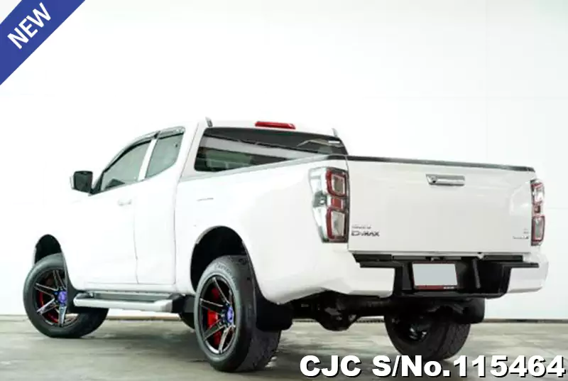 Isuzu D-Max in White for Sale Image 1