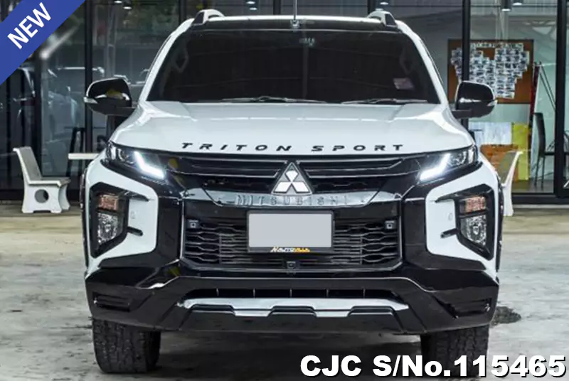 Mitsubishi Triton in White for Sale Image 2