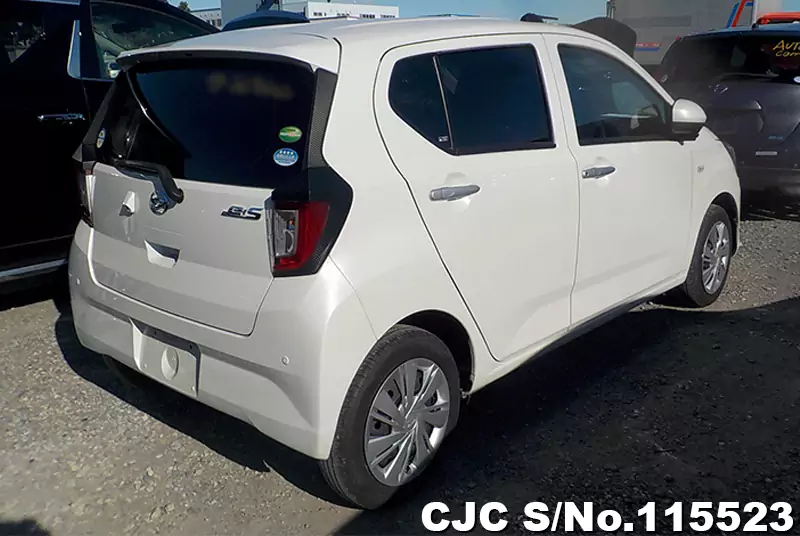 Daihatsu Mira E:S in Pearl White for Sale Image 2