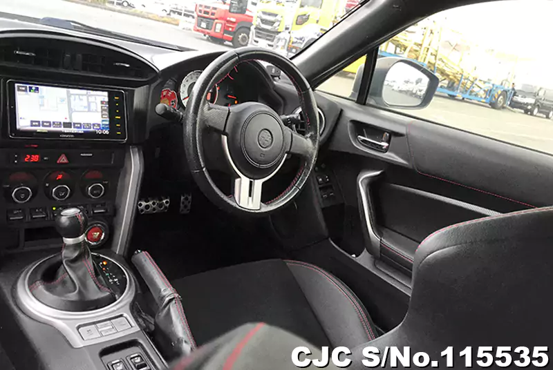 Toyota 86 in Pearl for Sale Image 9
