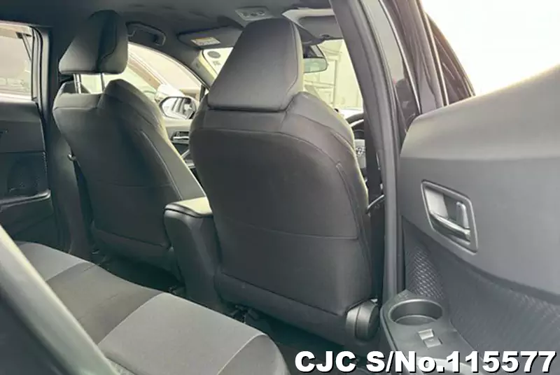 Toyota C-HR in Black for Sale Image 8