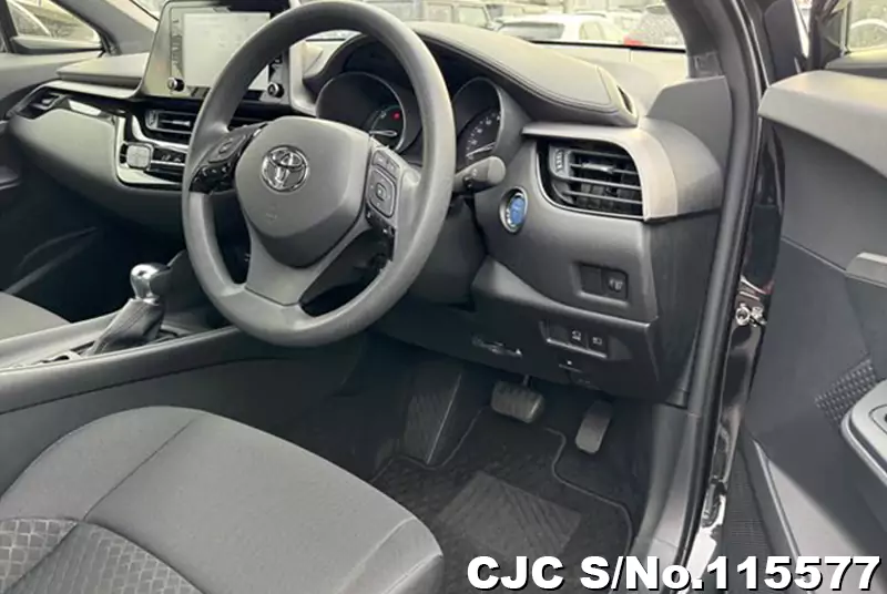 Toyota C-HR in Black for Sale Image 9