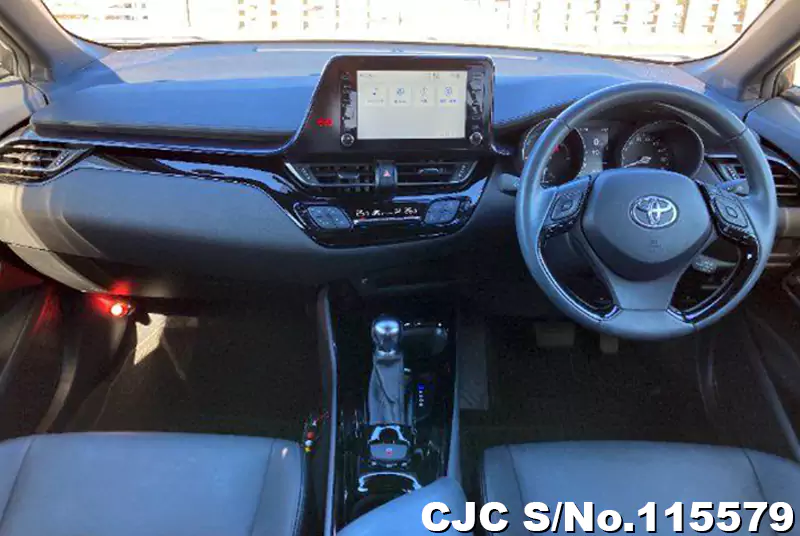 2022 Toyota / C-HR Stock No. 115579