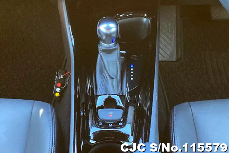 2022 Toyota / C-HR Stock No. 115579