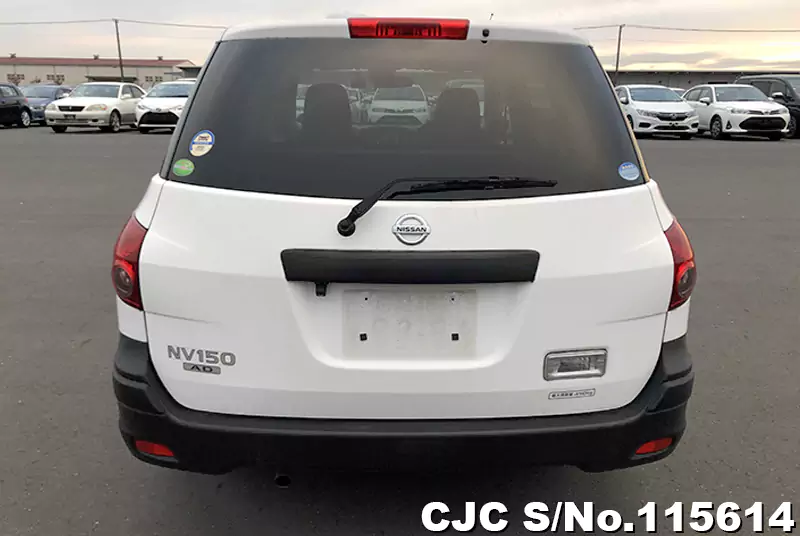 Nissan AD Van in White for Sale Image 5