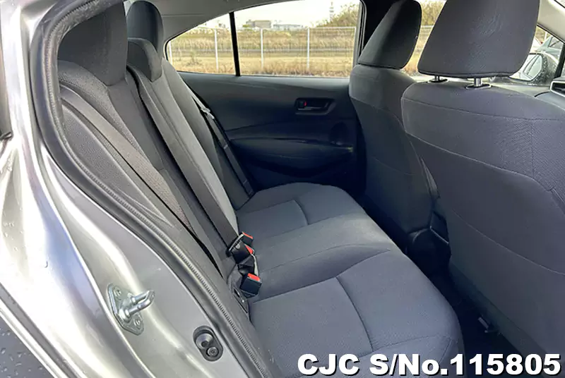 Toyota Corolla in Silver for Sale Image 10