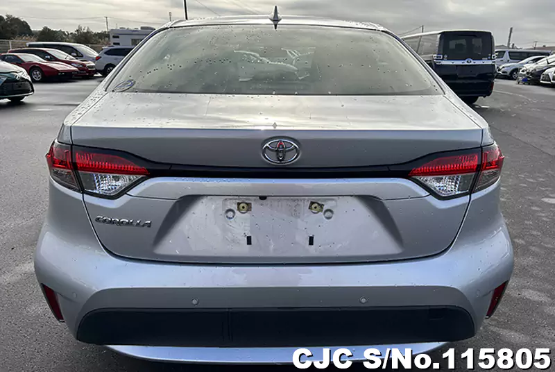 Toyota Corolla in Silver for Sale Image 5
