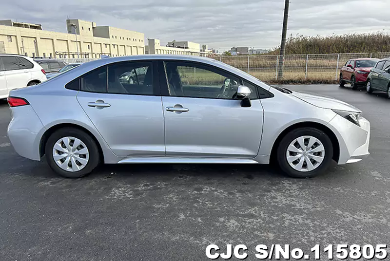 Toyota Corolla in Silver for Sale Image 6