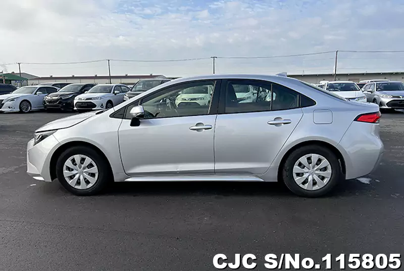 Toyota Corolla in Silver for Sale Image 7
