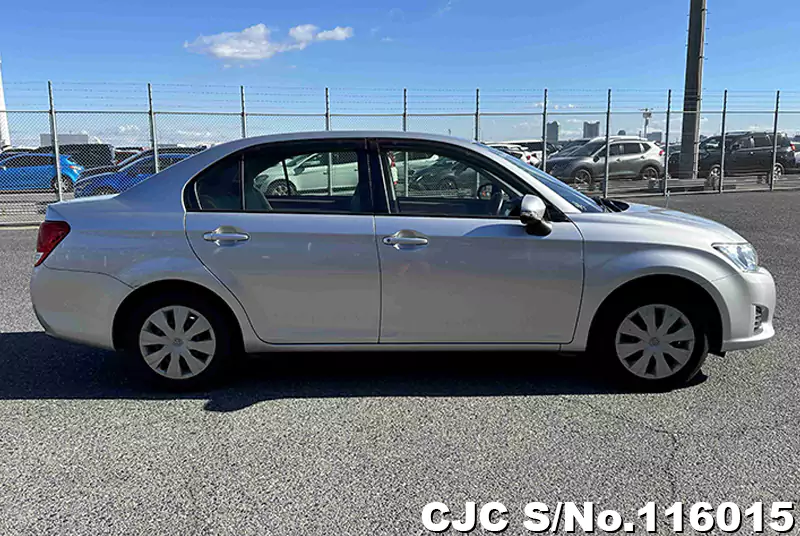 2014 Toyota Corolla Axio Silver for sale | Stock No. 116015