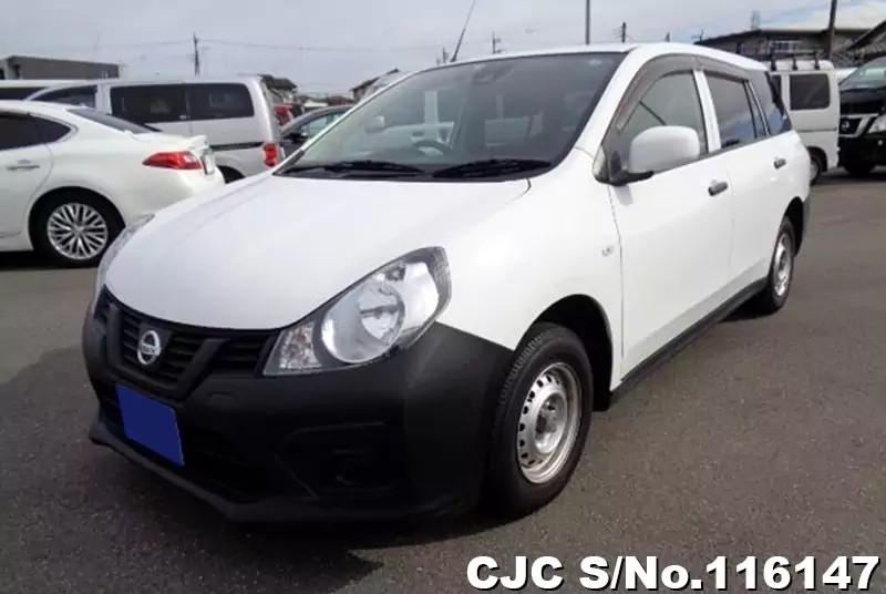 Nissan AD Van