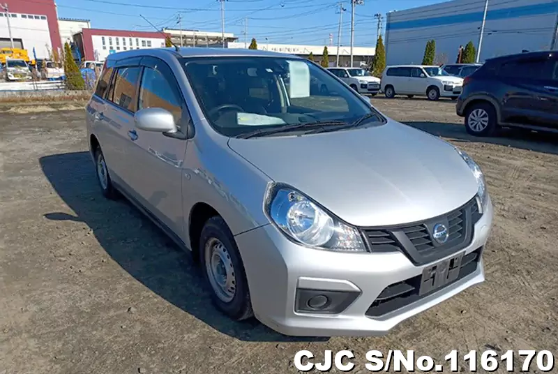 Nissan AD Van
