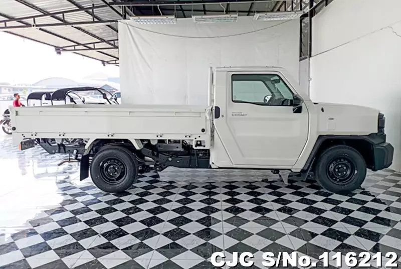 Toyota Hilux in Gray Metallic for Sale Image 5