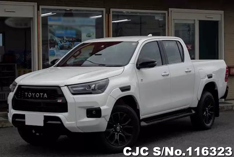 Toyota / Hilux 2023