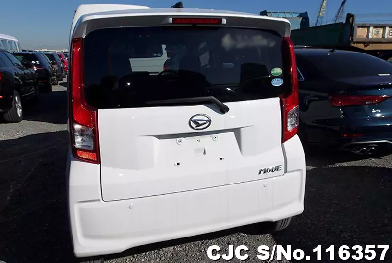 Daihatsu Move in White for Sale Image 5