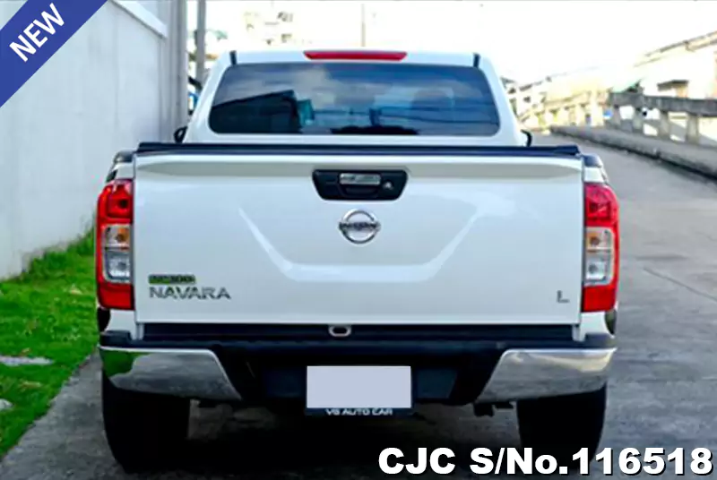 Nissan Navara in White for Sale Image 4